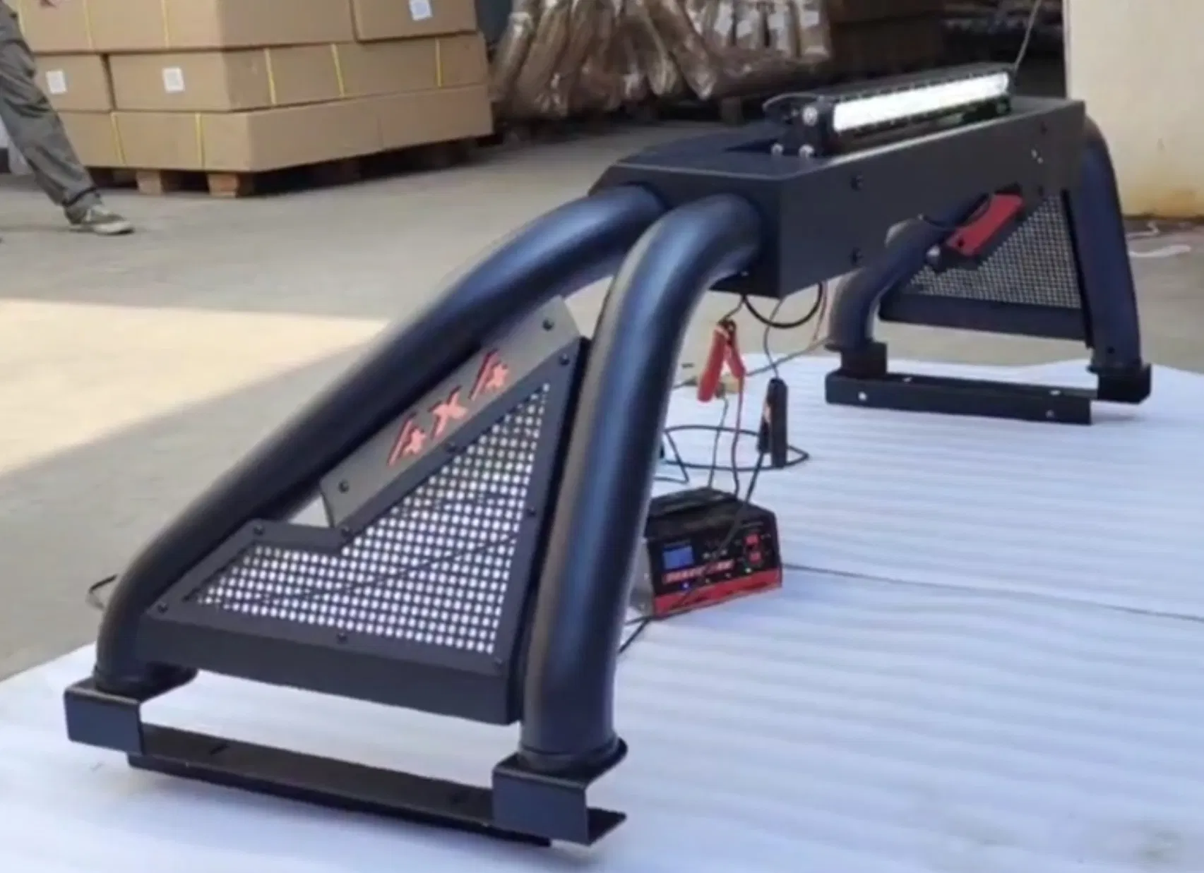 Ролл-бар со светодиодной подсветкой и комплектом креплений для Wingle