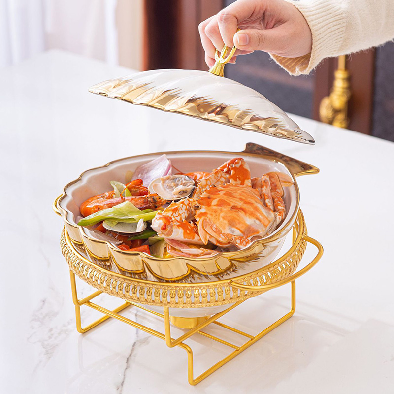 Shell Shape Ceramic Casserole Home Luxury Gold Tableware Heating Hotel Dry Soup Pot Gold Rack Food Wamer with Candle Holder