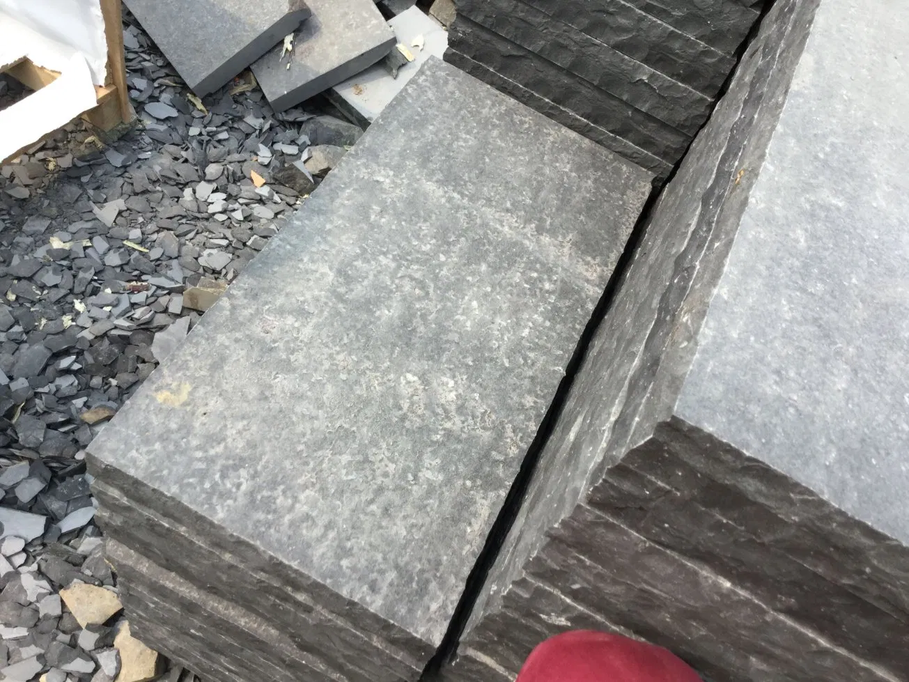 Flamed Basalt Kerb Stone Paving Stone