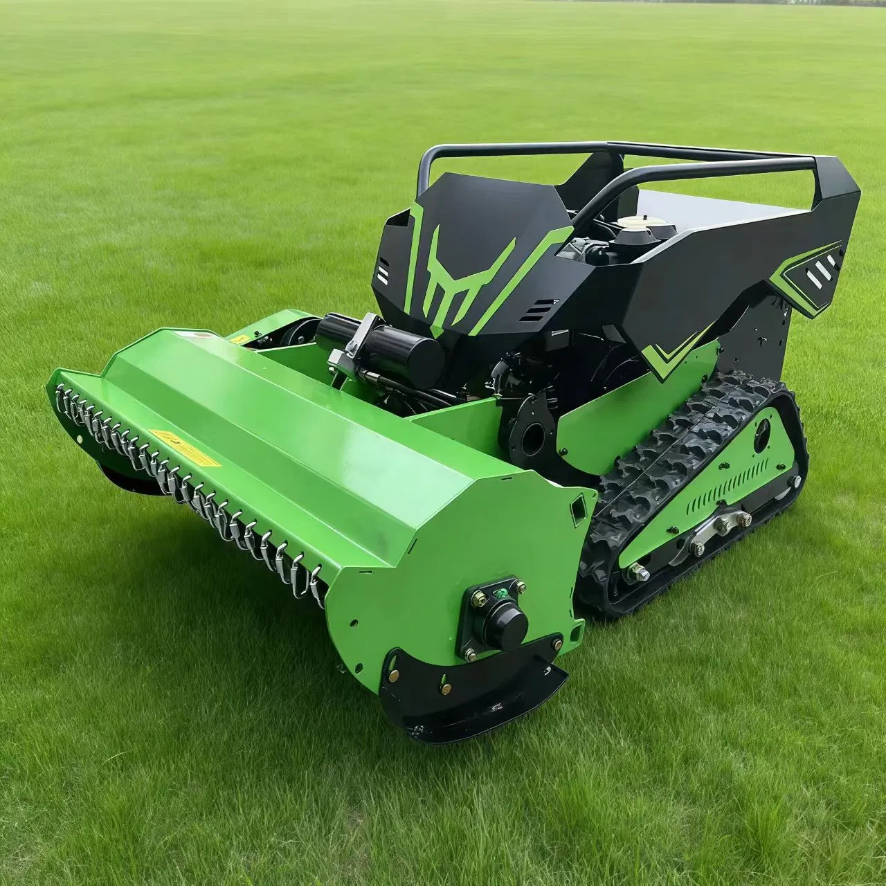 Гусеничная газонокосилка с дистанционным управлением 800мм