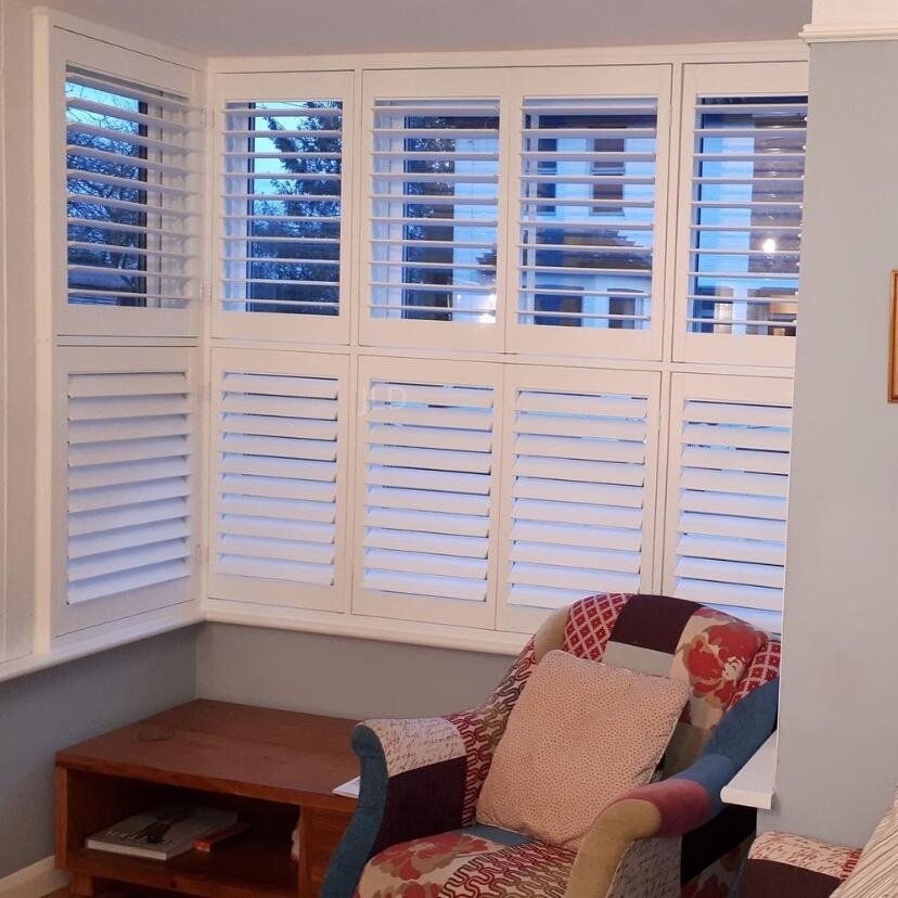 Factory Wholesale White Modern Louver Wood PVC Plantation Shutters Blinds