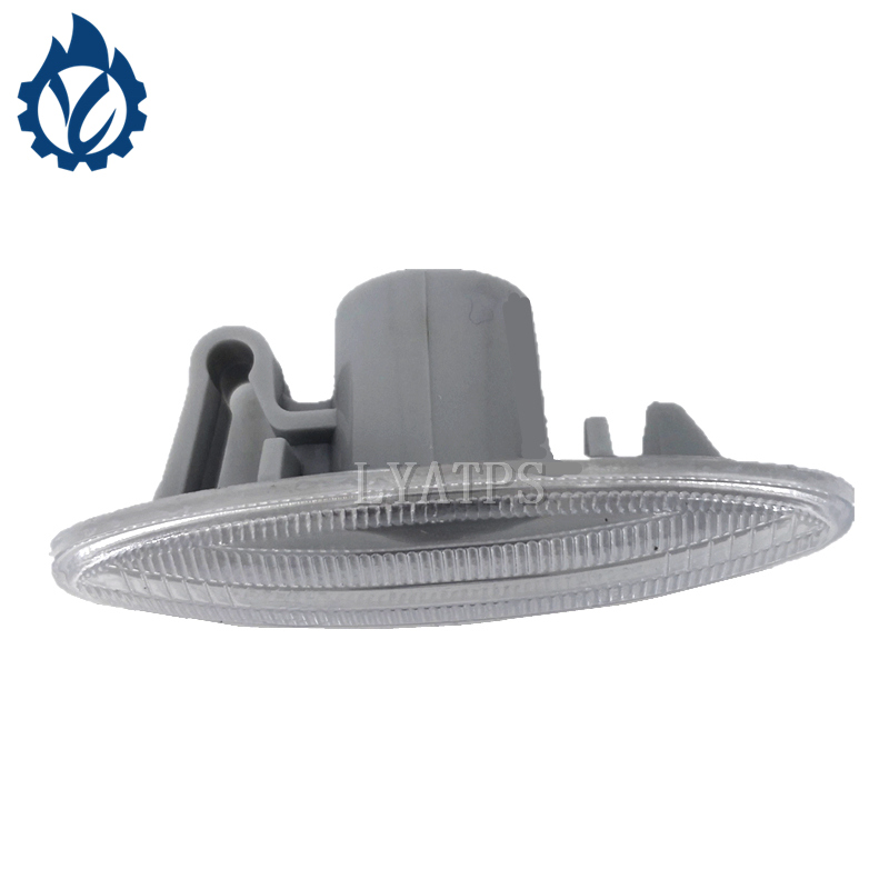 Боковой указатель поворота для Nissan Navara 2012