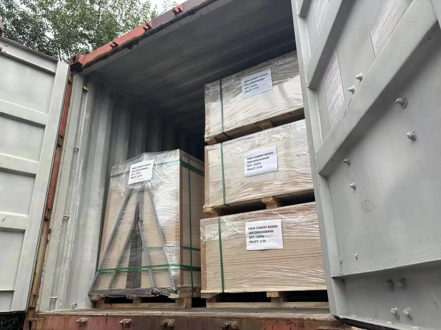 Anty-Detonation Fireproof Fiber Cemnet Board for Ceiling Suspended Cement Panel