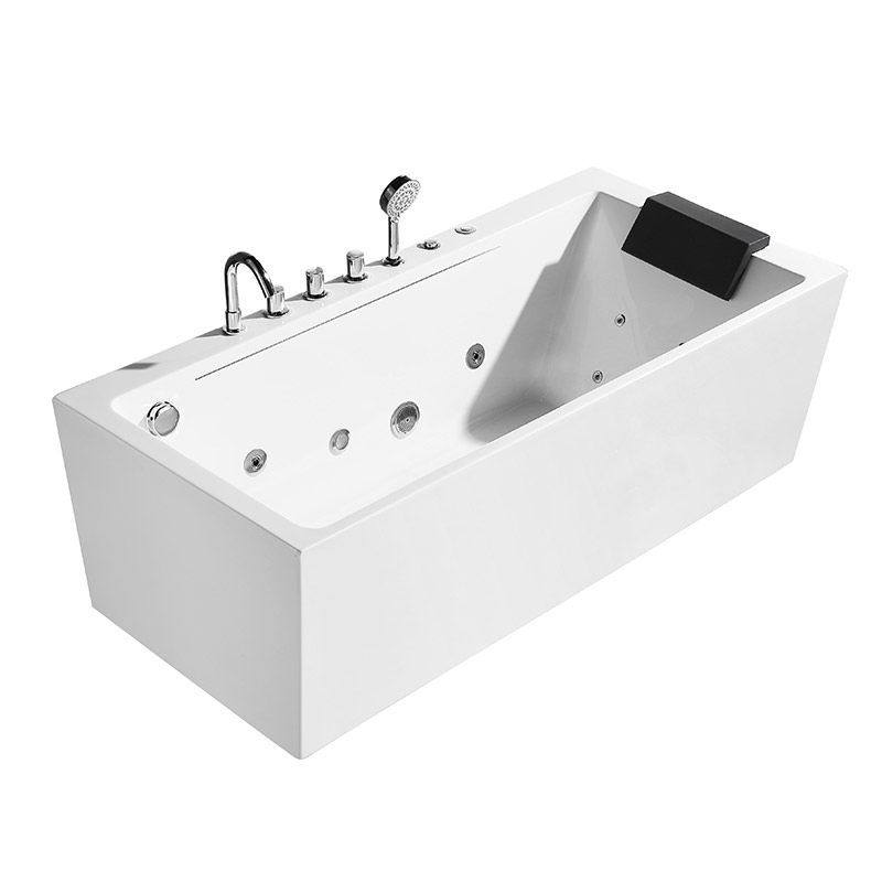 Ванна акриловая с гидромассажем и водопадом