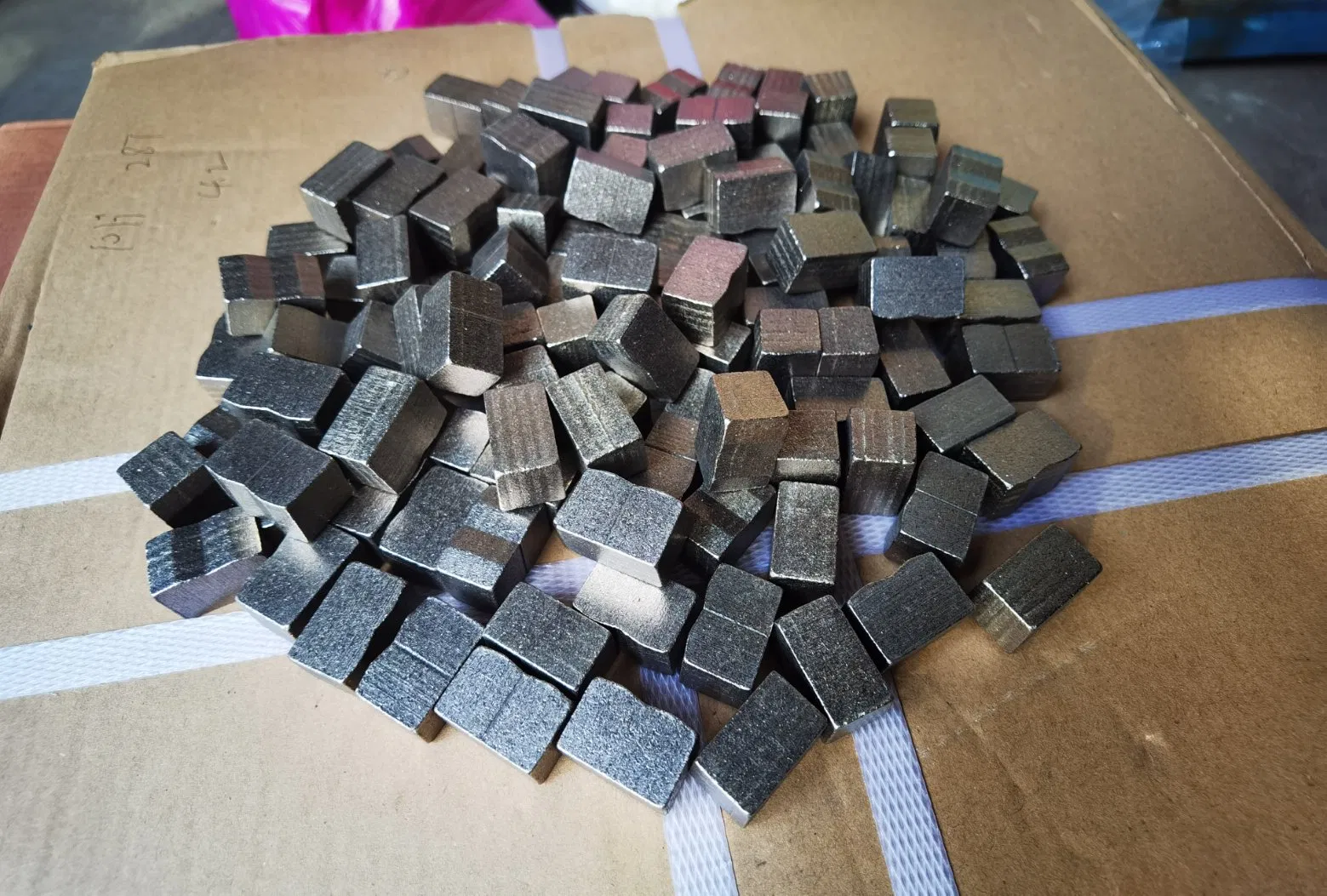 Алмазные сегменты Hualong для гранита и мрамора