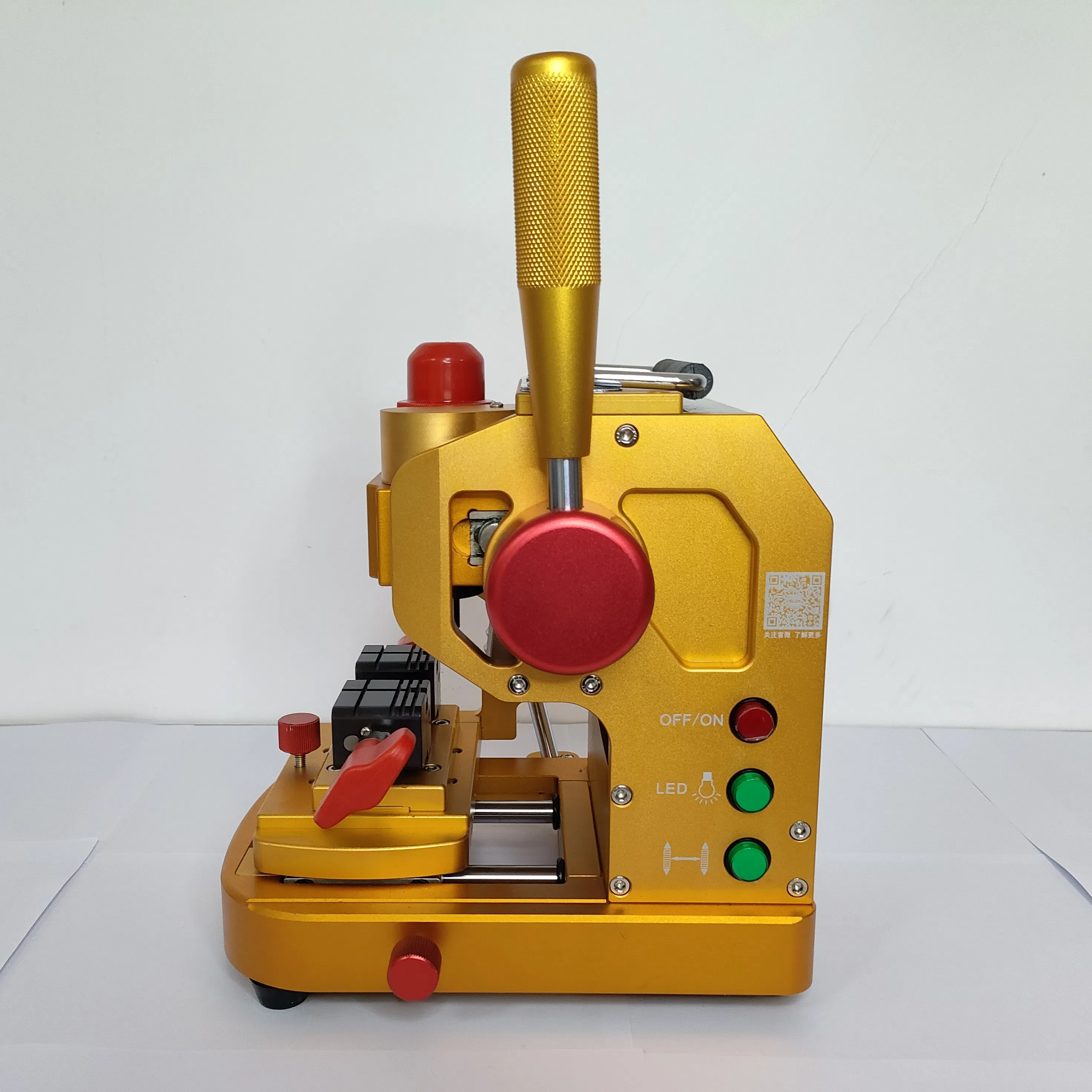 Compact Design Csh002 Mini Portable Key Cutting Machine for Efficient Key Making