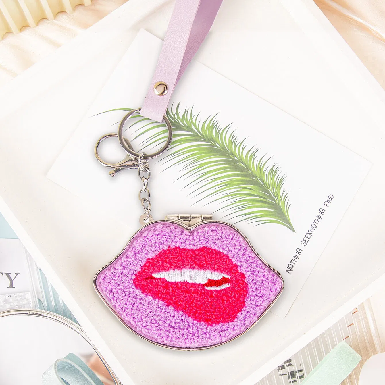 New Portable Keychain Lip-Shaped Folding Mirror