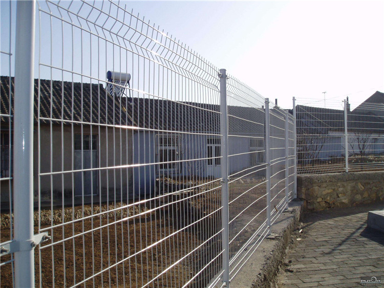 Good Quality Euro Wire Mesh Fence with Lower Price