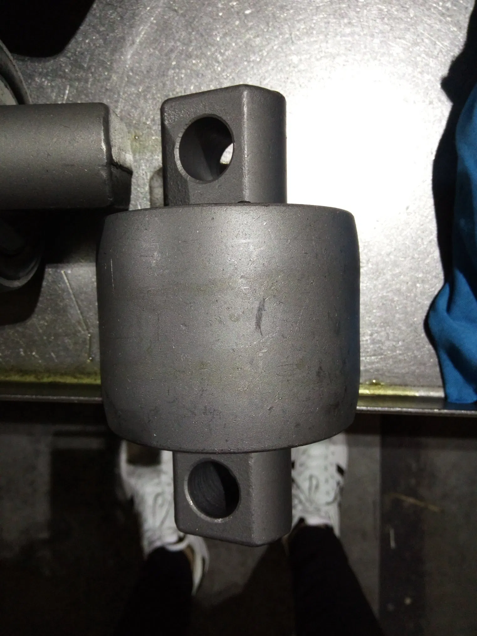 Резиновая втулка подвески Hyundai Mobis AA92A28156