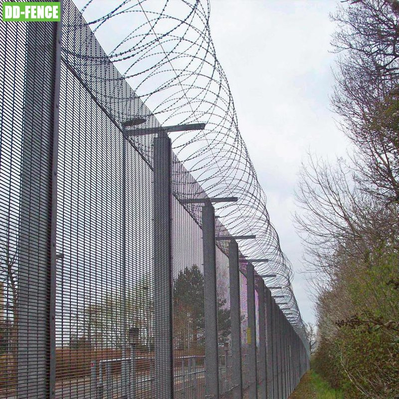 South Africa Galvanized Perimeter Safety 3D High Security 358 Fencing Anti Climb Prison Airport Fence