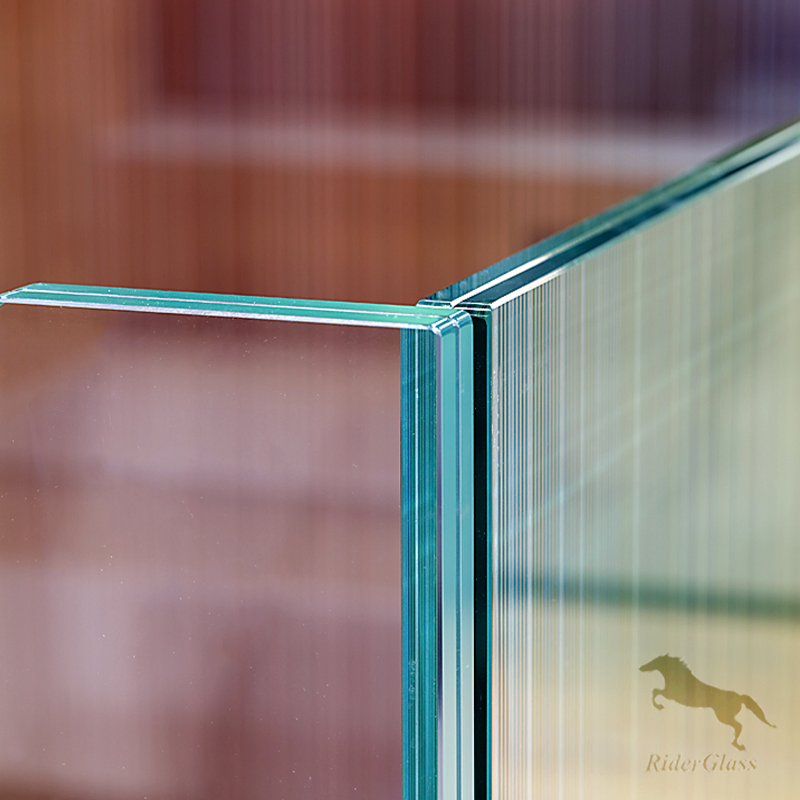 My Clear and Color Laminated Glass