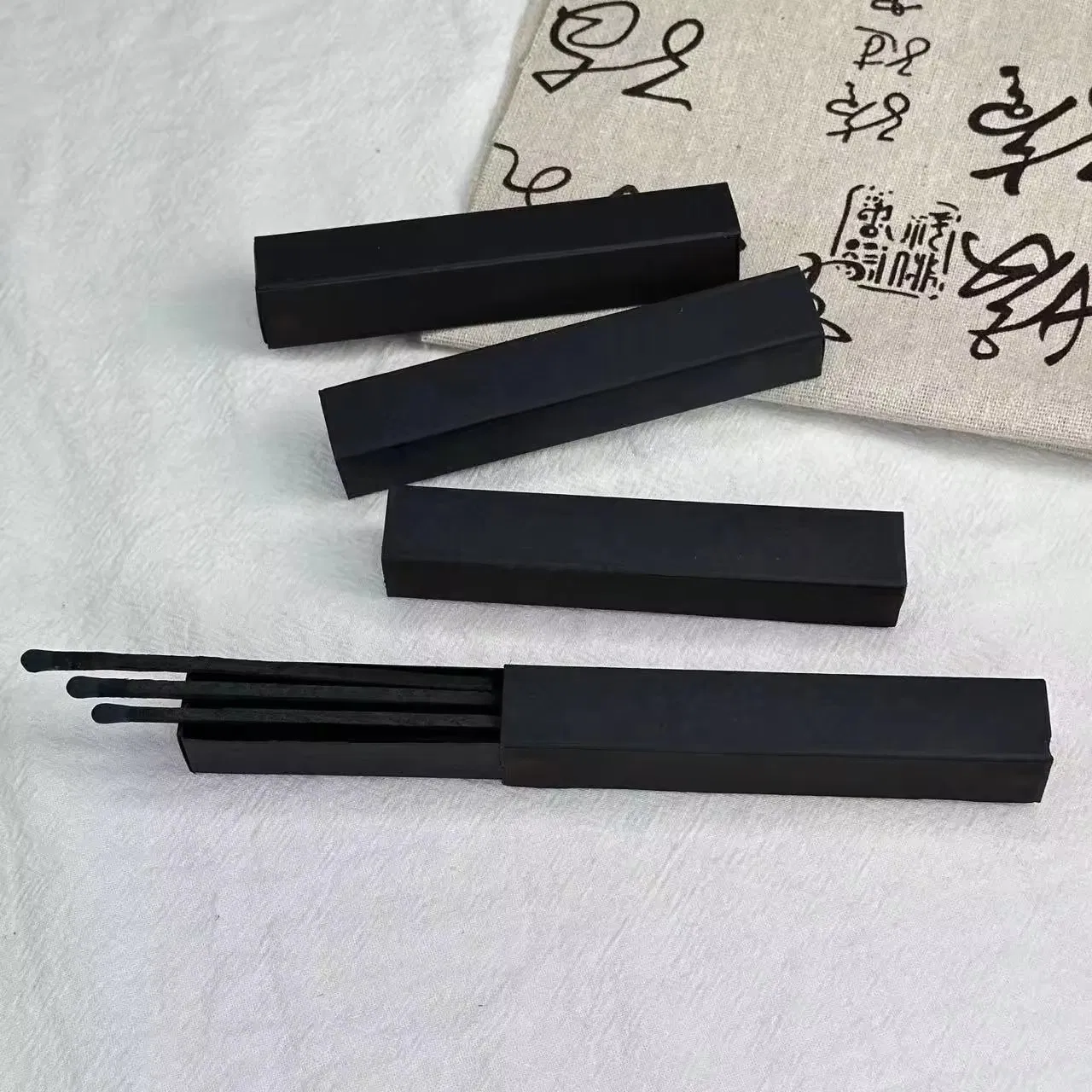2025 New Black Customized All Black Long Match Premium Candle Box Matches Candle Matchsticks Matches