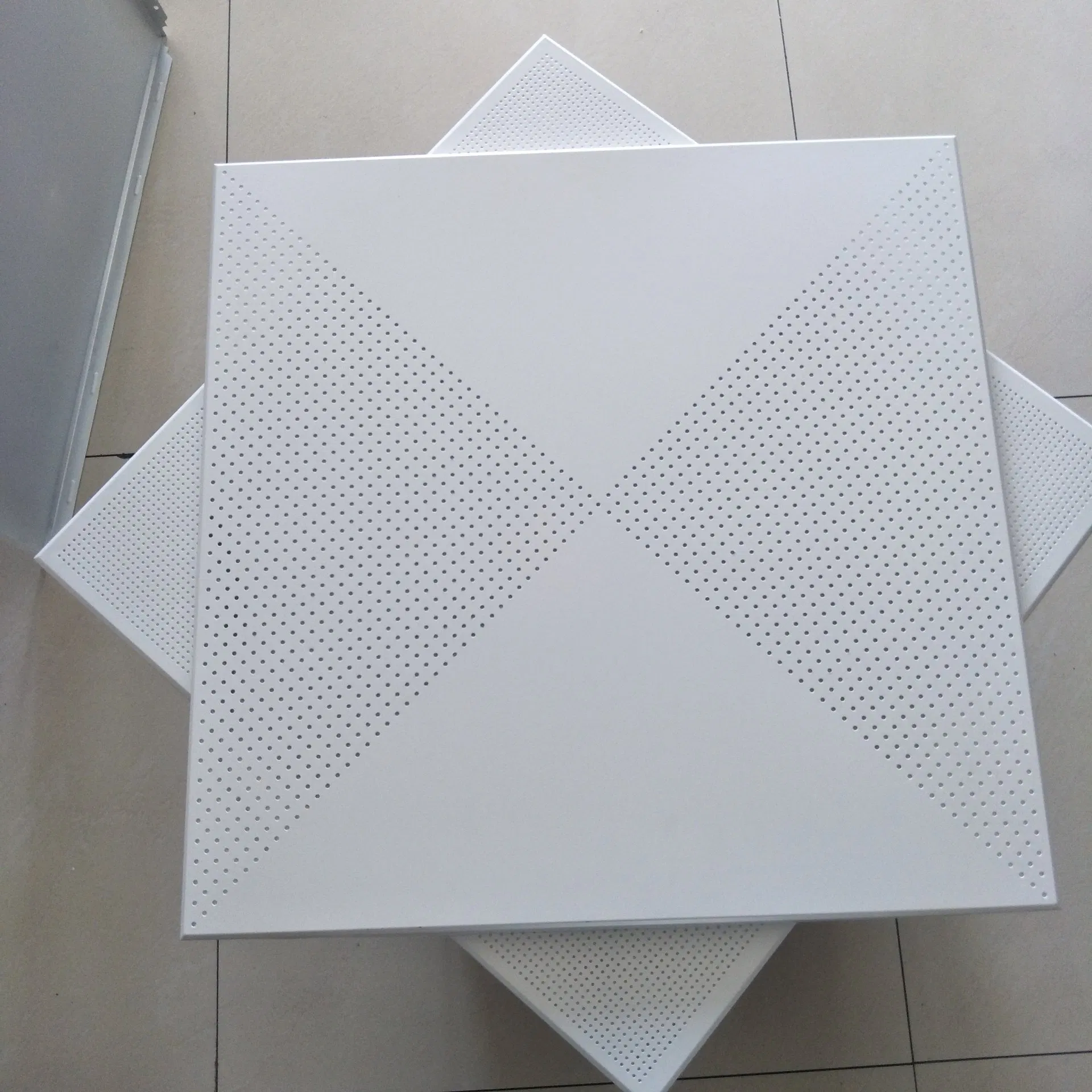Good Quality Competitive Price Aluminum Clip in Ceiling Tile Board