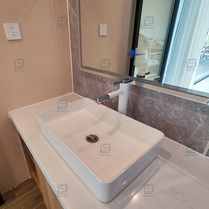 Luxury Container Houses Modern Prefabricated Houses Assemble Space Pods with Aluminum Panel Camping Apple Pods