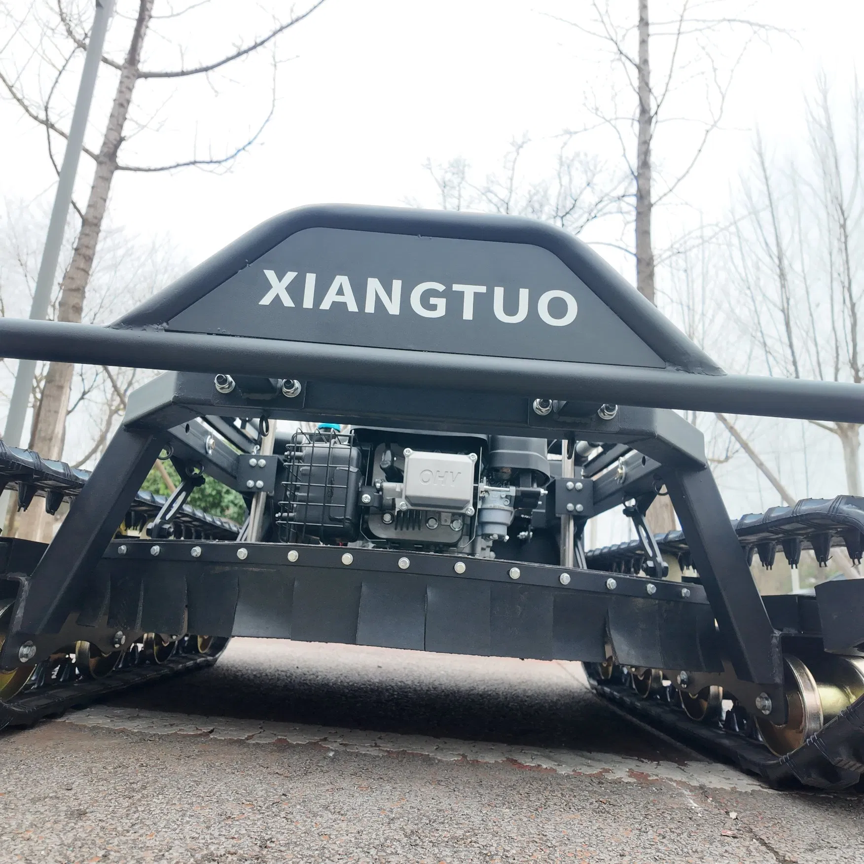 Газонокосилка-робот для сложного рельефа XT-900