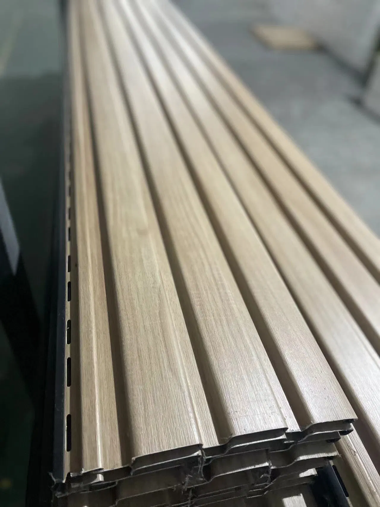 Wholesale 12 Inch/3048/305mm Width Wooden Design for Indoor Balcony Soffit Ceiling Panel Vinyl Siding Panels