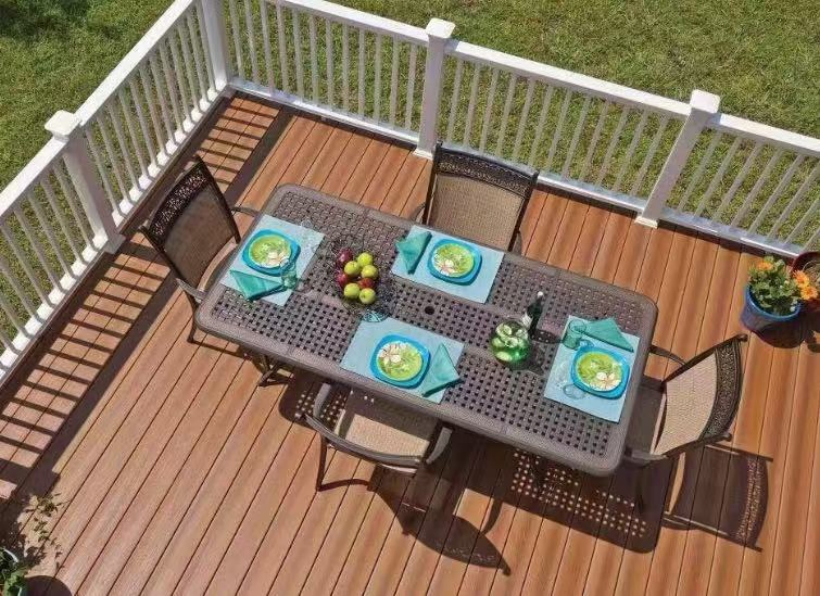 Popular Natual Wood Grain and Color WPC Decking Outdoor Flooring Panel
