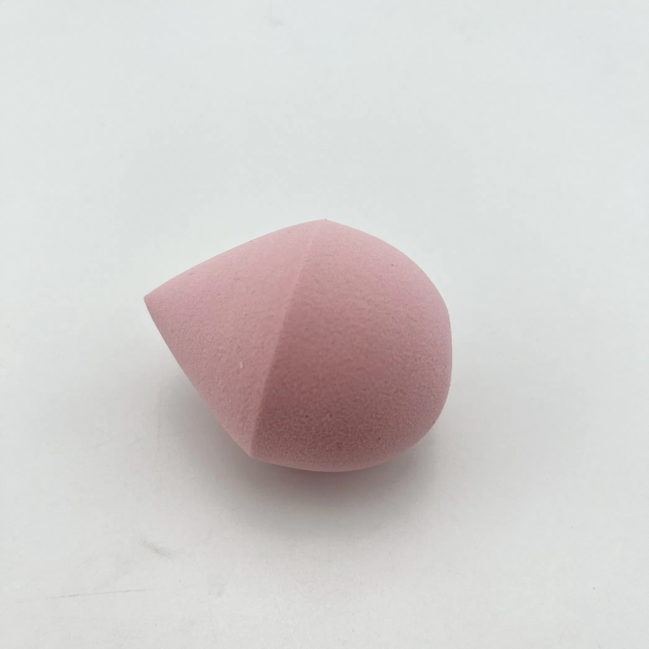 OEM Soft Makeup Blender Beauty Sponge Blender for Foundation Blending and Concealer Application