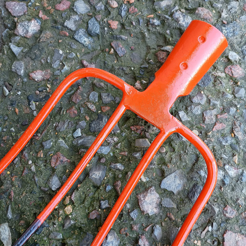 Hot Selling Carbon Steel Forged Fork for Soil Loosening and Debris Cleaning