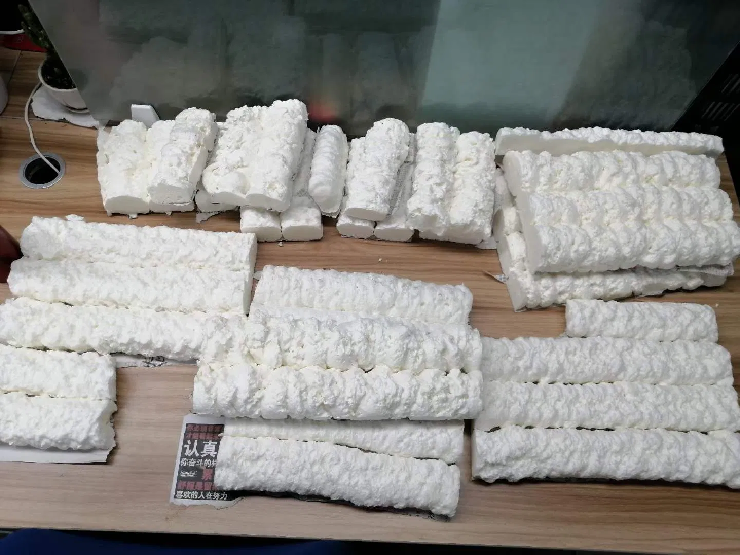 Polyurethane Foam for Fixing Windows and Doors Joint The Gap Sealing Filling Strcctural Vacancies PU Foam