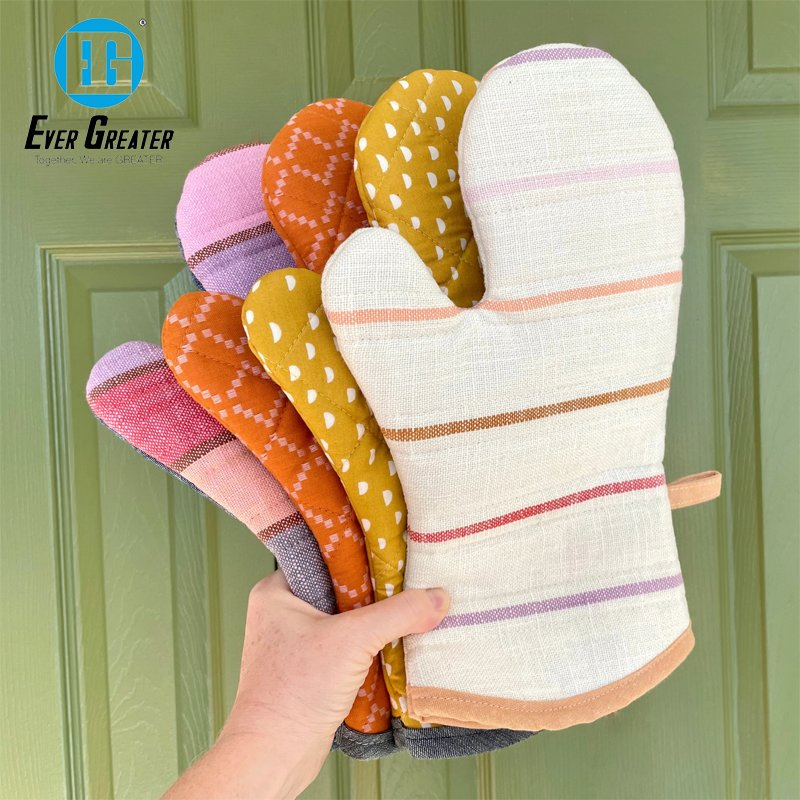 Custom Personalized Kitchen Accessories Print Oven Mitts Premium Cotton Heat Resistant Kitchen Towel & Oven Mitts Set