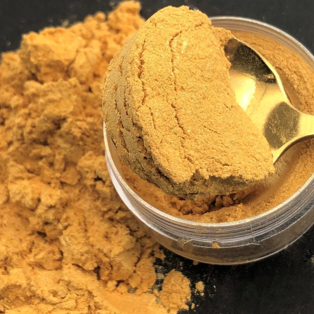 Eyeshadow Shiny P800hot Sale Effect Pigments for Cosmetic Raw Material Professional 300 Bright Gold Beauty