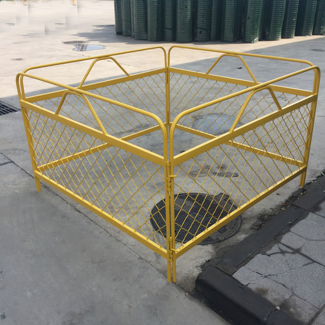 Easily Assembled Factory Direct Sell Customized Yellow Manhole Pit Guard Fencing