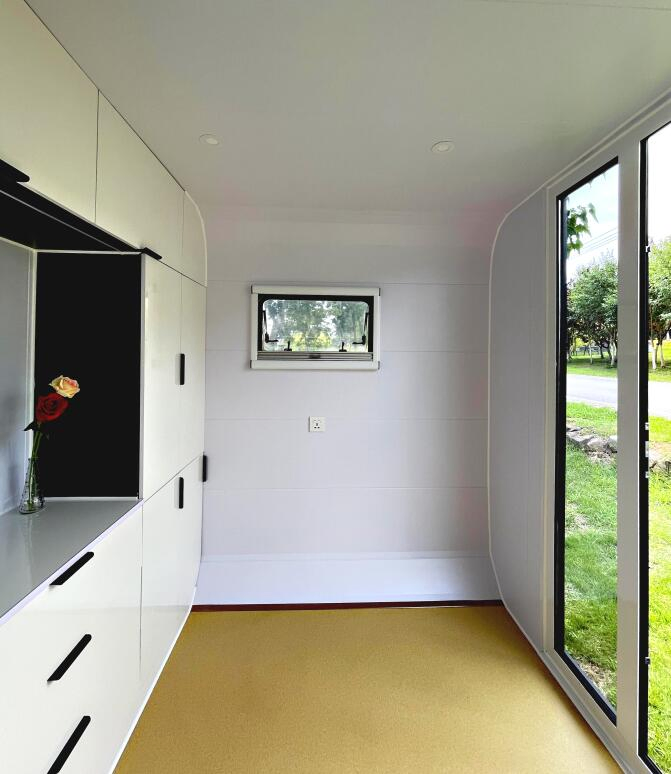 Suihe 3m Custom Apple Cabin Prefabricated Modular Smart Home House Space Capsule House Luxury