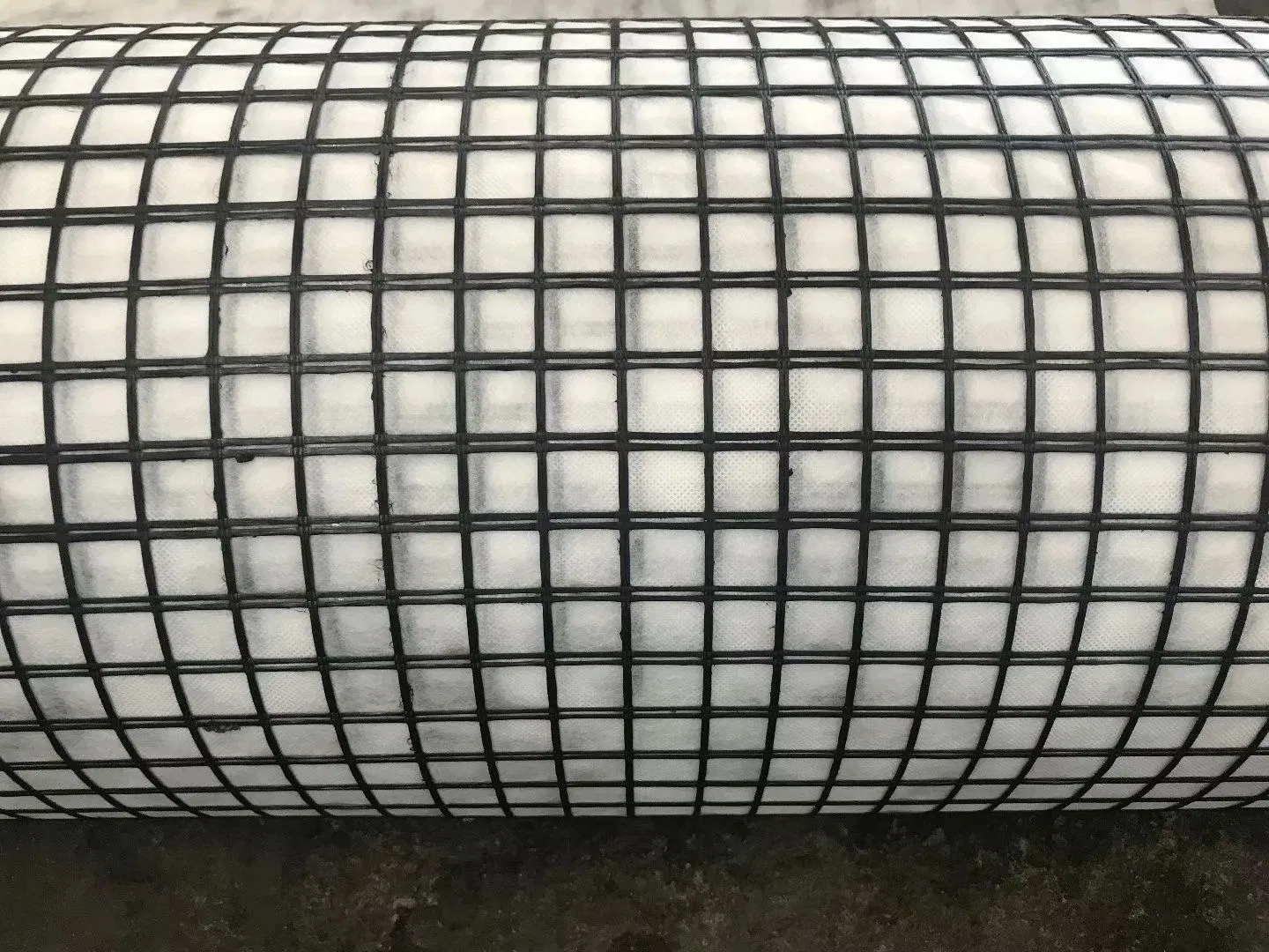 High Quality Asphalt Reinforcement Glassgrid Geocomposites for Asphalt Reinforcement/Fiberglass Geogrid Composite with Nonwoven Geotextile for Road
