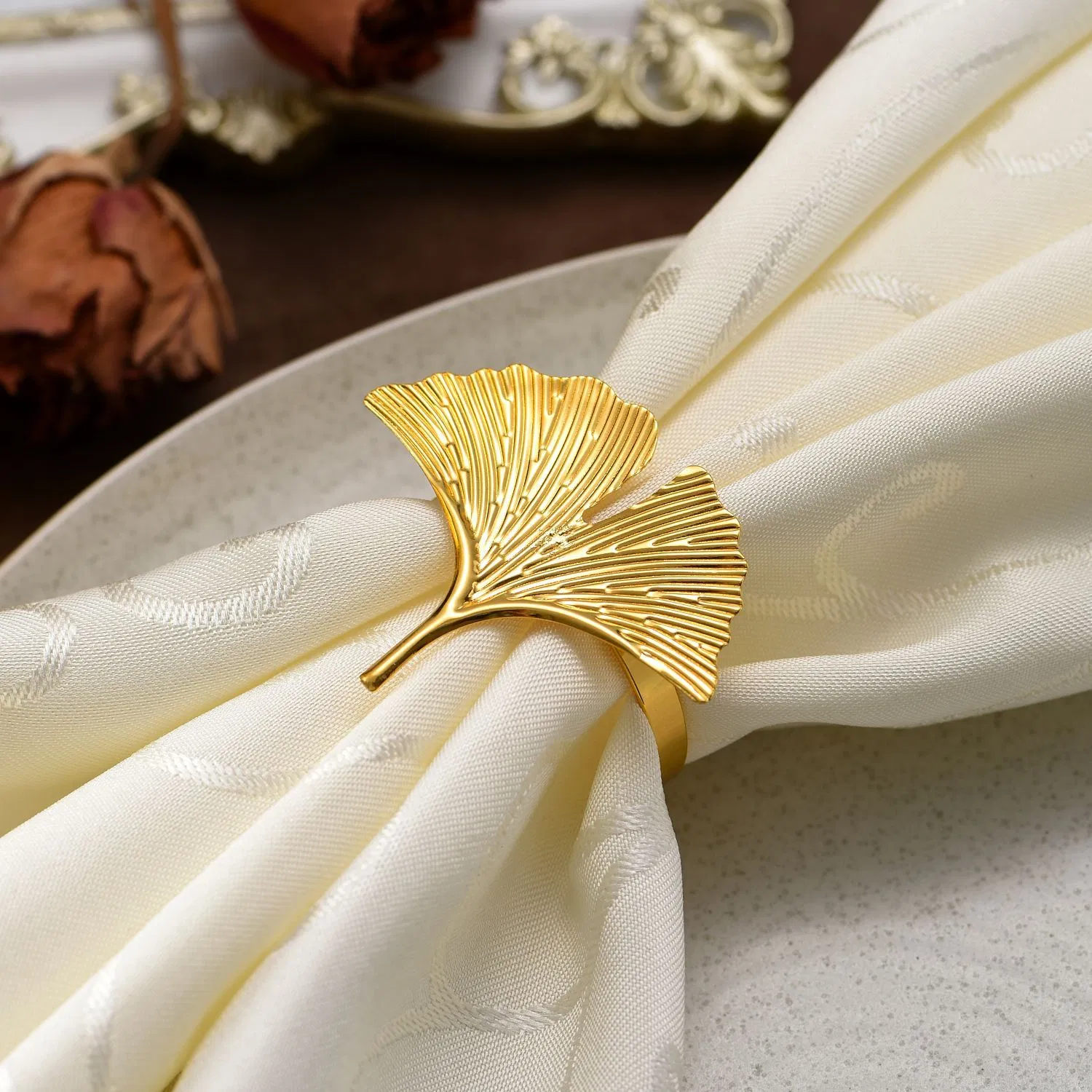 Metal Ginkgo Leaf Napkin Buckle Kitchen Napkin Rings for Wedding Table Decoration