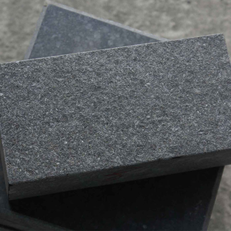 Antiqued Finish Flamed Black Basalt Pavers for Outdoor Patio Paving