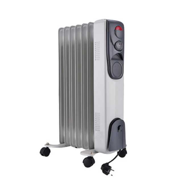 2000W Portable Oil Heater with an Adjustable Thermostat for a Quiet and Comfortable Indoor Space