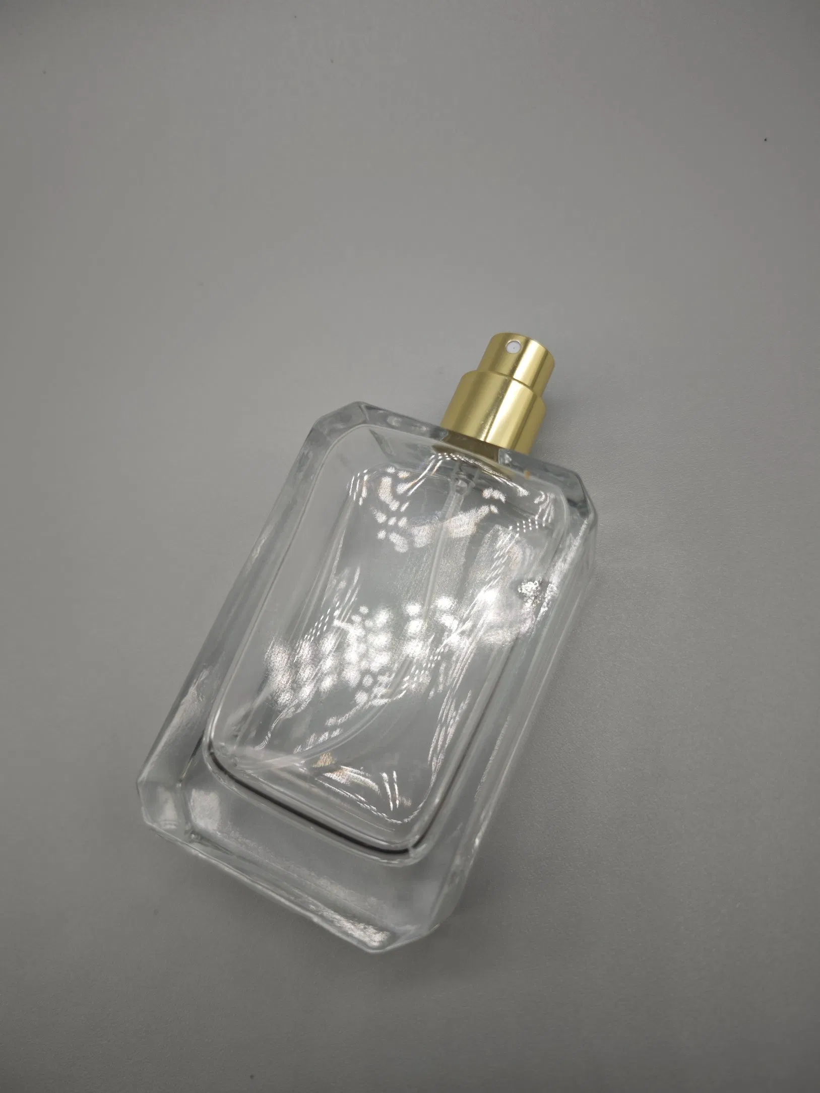Gorgeous Spray Pump Packaging 50ml Glass Perfume Bottle for Perfume Fragrance