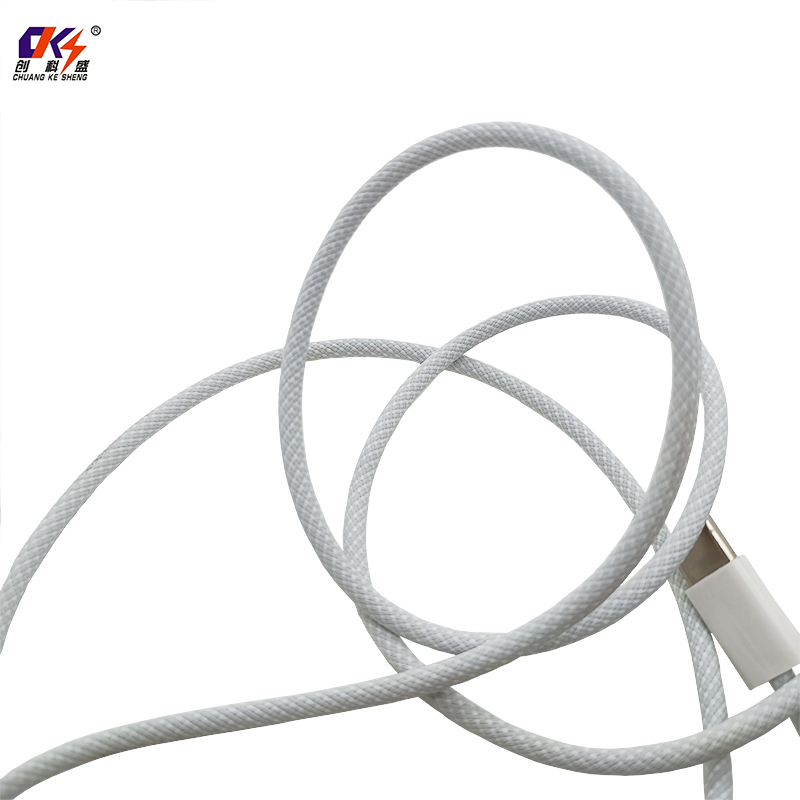 Кабель USB-C для зарядки телефона, 1м