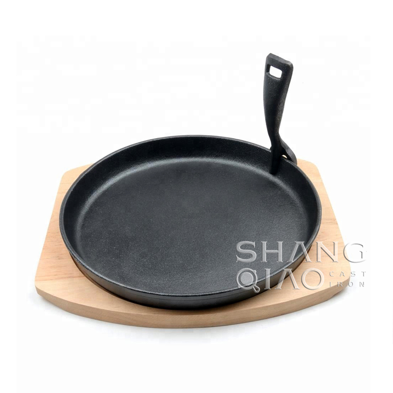 Round Cast Iron Sizzler Plate with Wooden Tray Steakplate Cast Iron