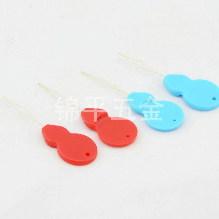 High Quality Hand Sewing Tool Flower Shape Plastic Needle Threader Plastic