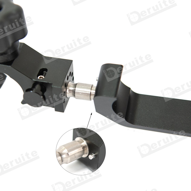 Крепление для GNSS-полюсов и контроллера DCB02