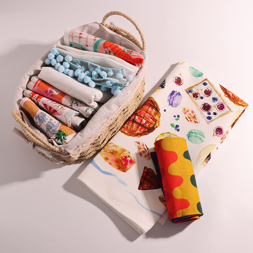 Highly Absorbent Kitchen Towels for Fast Drying and Cleaning