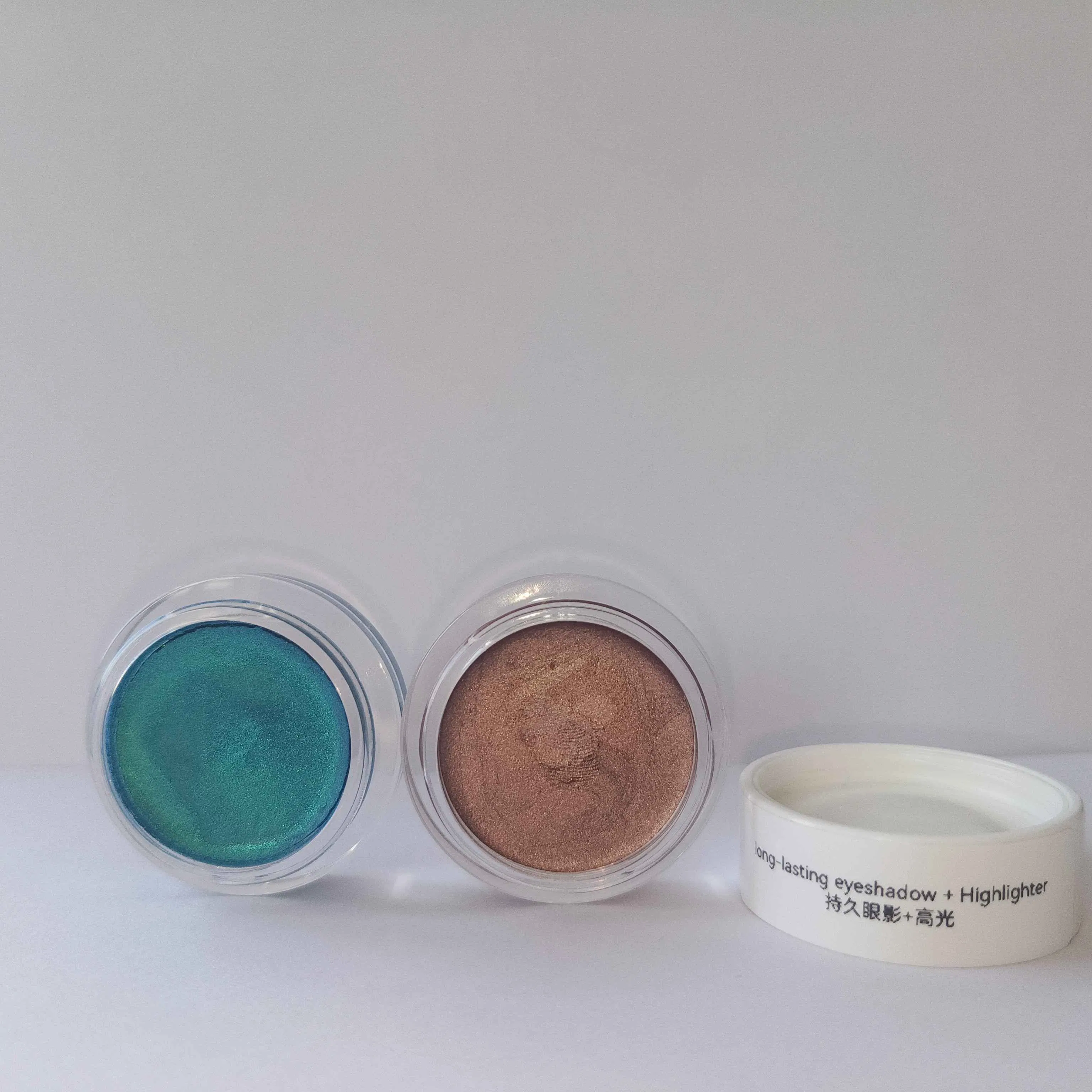 Bold and Vibrant Glamour Square Eyeshadow Palette for All Occasions