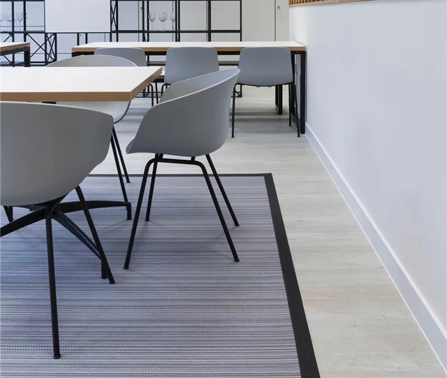 Znz PVC Kitchen Anti Slip 4mm Thickness Floor Mat PVC Foam Backing with Polyester Fabric Border