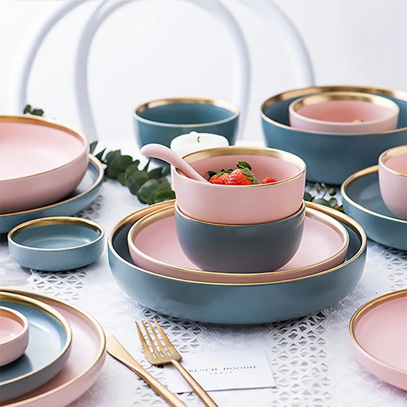 Lovable Pink Blue Porcelain Dinnerware Set with Gold Rim for Breakfast Lunch Ceramic Dinner Pasta Plate Salad Dish Tableware