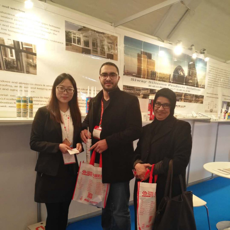 Single Component Easy to Operate Waterproof Concrete Joint Sealant Self-Leveling PU Joint Sealant with Super Bonding