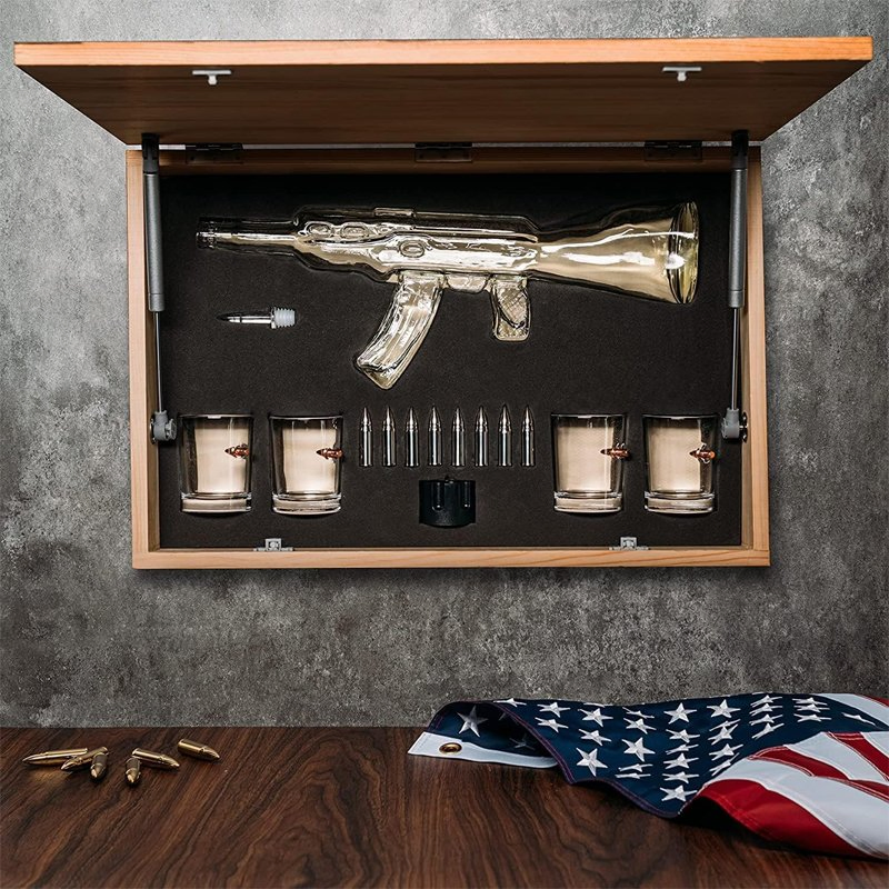 Glasses & Chillers Set in Box Hanging Storage American Flag Gift Box with Silver Metal Flag Whiskey Decanter Flag Set