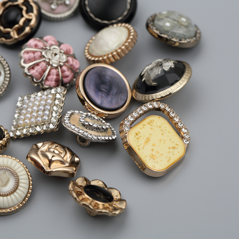 Пуговицы металлические для женской одежды и свитеров