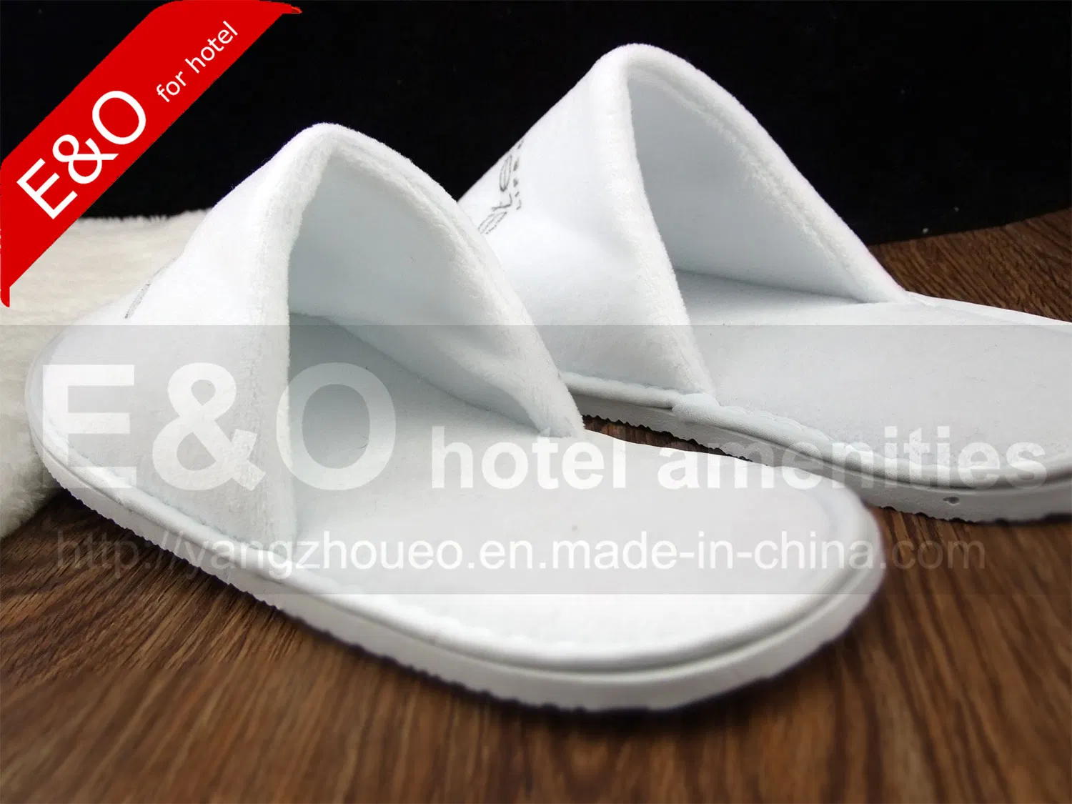Luxury Disposable Velour Hotel Slippers for Indoor Guests