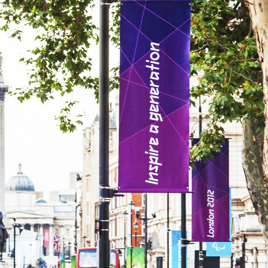 Cast Aluminum Base Zip Ties Outdoor Advertising Sign Banner Arm Bracket