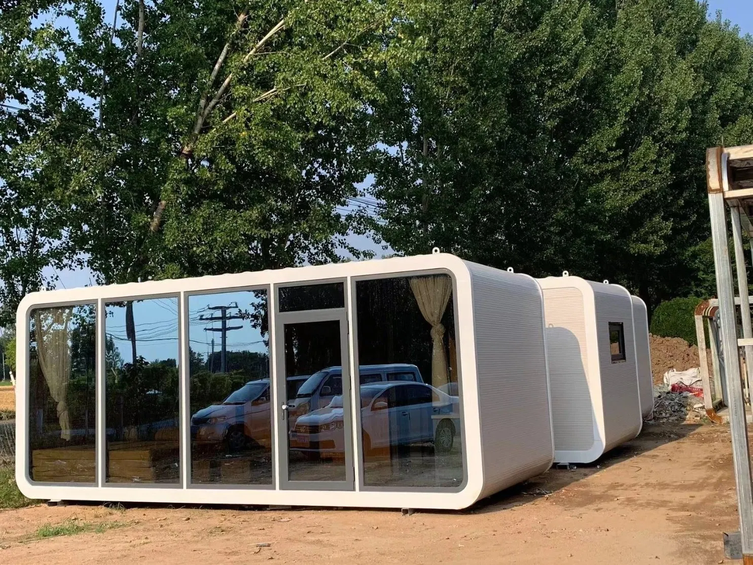 Hot Sale Prefabricated House Tiny Apple Cabin Office 20FT 40FT Modular Prefab Container Office Portable Apple House Pod Movable