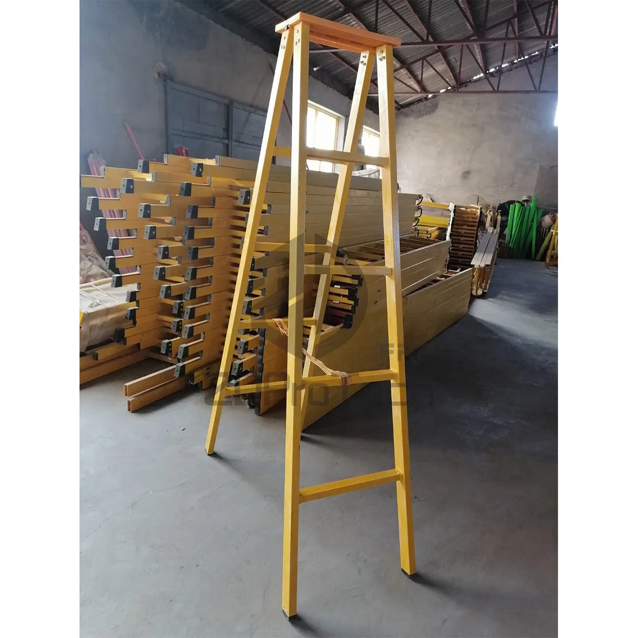 Werner 6210 10 Feet Fiberglass Step Ladder Plastic Tool Tray 300lb Cap