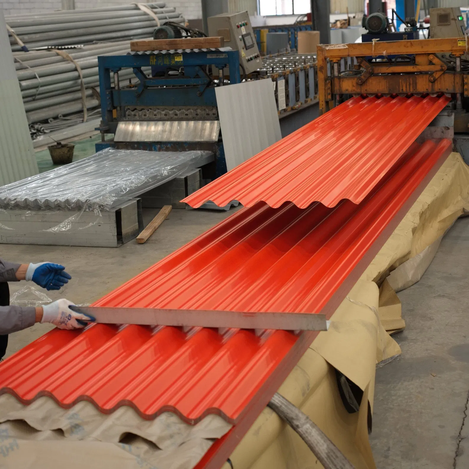 Color Steel Sheet 840 Type Profiled Color Steel Sheet 0.7mm Galvanized Corrugated Board Manufacturer