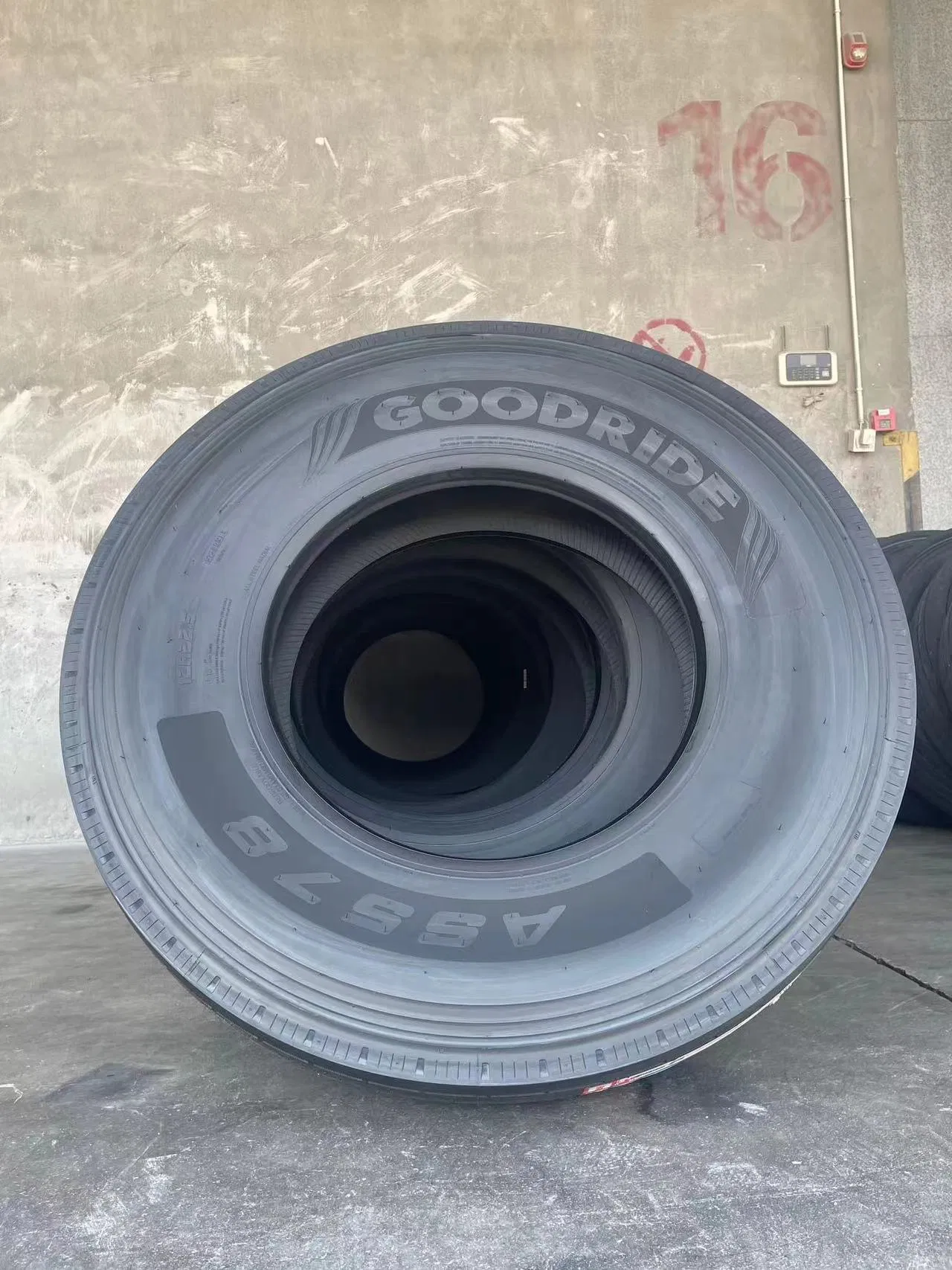 Шины 295/80 R22.5, 315/80 R22.5, 315/70 R22.5, 12 R22.5, 13 R22.5 (MD777, Chaoyang, Goodride, Westlake, Trazano, Arisun, Golden Crown)
